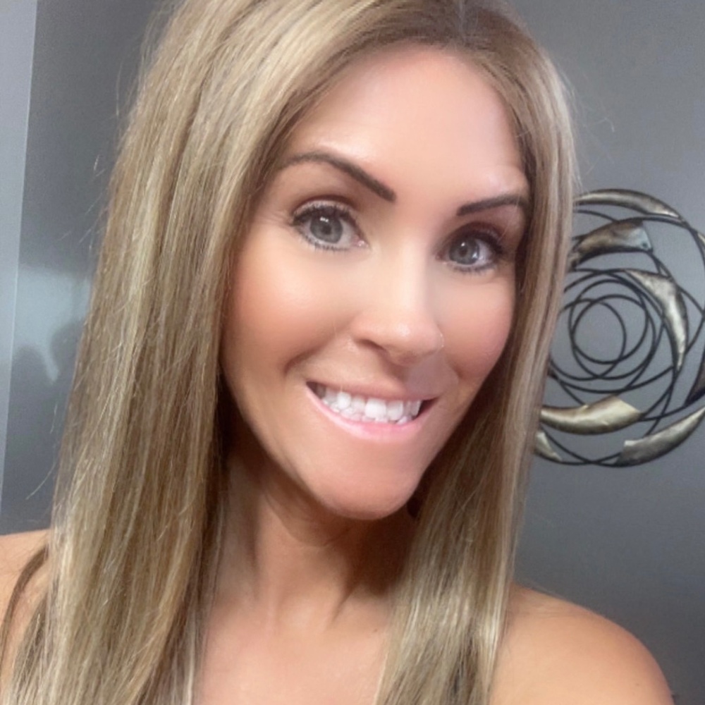 Meet your Posher, Jennifer